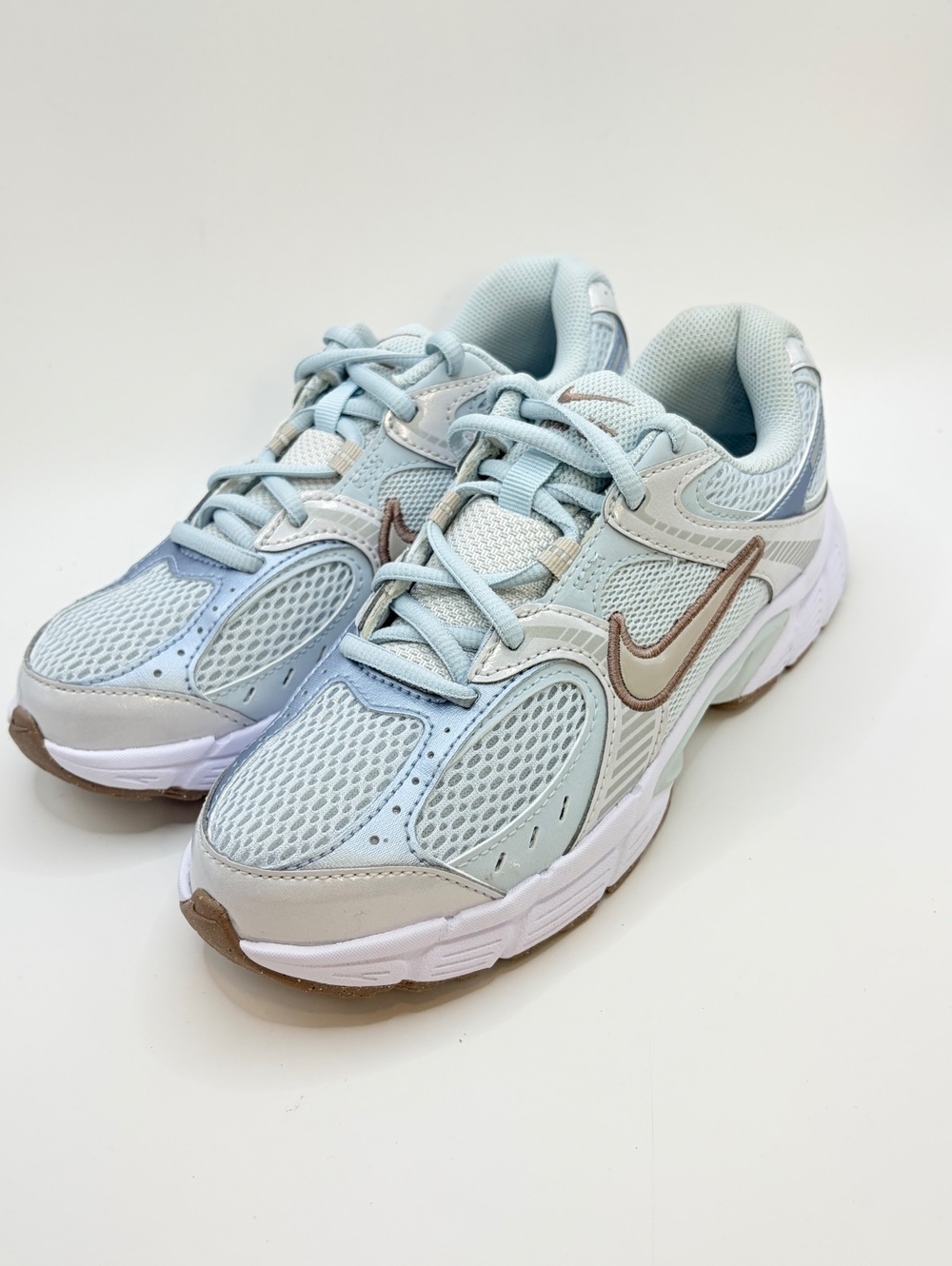 Nike V5 RNR (GS) Aura/Moon Particle Youth Running Shoes Size 4.5Y/6W - Picture 2 of 5